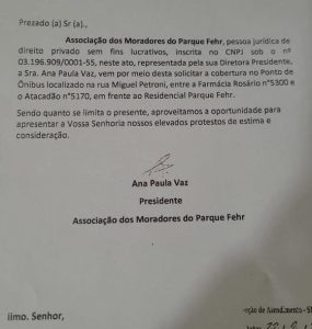 Ponto de ônibus coberto atendido - foto 1